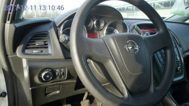 Купить Opel Astra, 1.7, 2013 года с пробегом, цена 354878 руб., id 17096