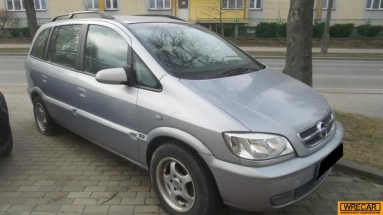 Купить Opel Zafira, 2.0, 2000 года с пробегом, цена 0 руб., id 17163