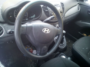 Купить Hyundai I10 i10 1.1, 1.1, 2011 года с пробегом, цена 1592 руб., id 17272