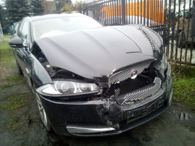 Купить Jaguar XF, 2.2, 2013 года с пробегом, цена 4844 руб., id 17276