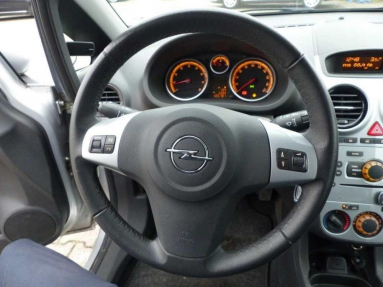 Купить Opel Corsa, 1.4, 2014 года с пробегом, цена 322491 руб., id 17286