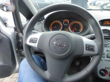 Купить Opel Corsa, 1.4, 2014 года с пробегом, цена 405189 руб., id 17294