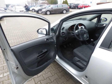 Купить Opel Corsa, 1.4, 2014 года с пробегом, цена 405189 руб., id 17294