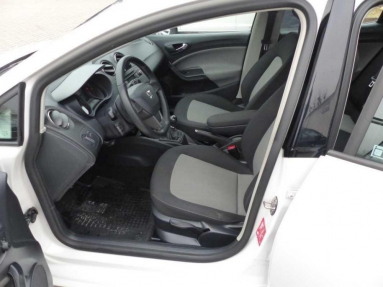 Купить SEAT Ibiza, 1.2, 2014 года с пробегом, цена 361383 руб., id 17300