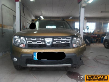 Купить Dacia Duster, 1.6, 2016 года с пробегом, цена 196055 руб., id 17337