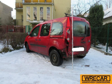 Купить Renault Kangoo, 1.5, 2010 года с пробегом, цена 32387 руб., id 17341
