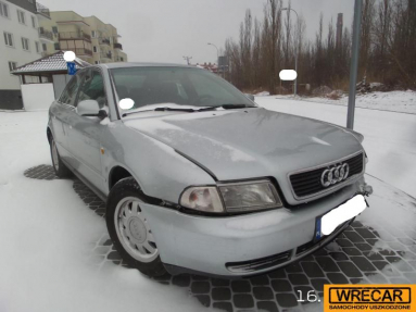 Купить Audi A4, 1.6, 1998 года с пробегом, цена 1592 руб., id 17412