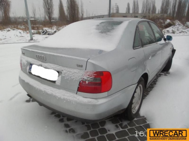 Купить Audi A4, 1.6, 1998 года с пробегом, цена 1592 руб., id 17412