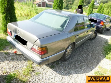 Купить Mercedes-Benz 230 E 230 E Kat., 2.3, 1991 года с пробегом, цена 12941 руб., id 17484