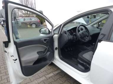 Купить SEAT Ibiza, 1.2, 2014 года с пробегом, цена 364636 руб., id 17304