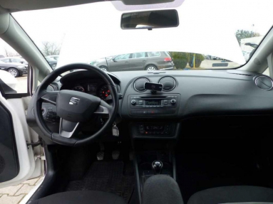 Купить SEAT Ibiza, 1.2, 2014 года с пробегом, цена 377577 руб., id 17498