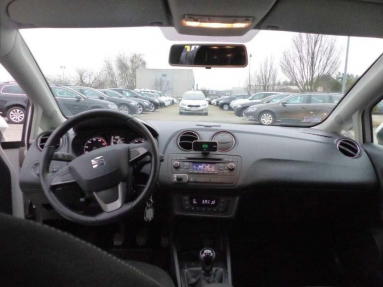 Купить SEAT Ibiza, 1.2, 2014 года с пробегом, цена 426227 руб., id 17500