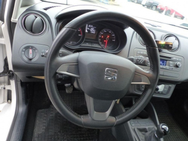 Купить SEAT Ibiza, 1.2, 2014 года с пробегом, цена 388926 руб., id 17501