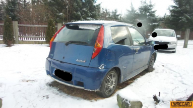 Купить Fiat Punto, 1.9, 2000 года с пробегом, цена 9689 руб., id 17528