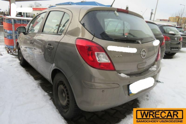 Купить Opel Corsa, 1.2, 2014 года с пробегом, цена 51834 руб., id 17597