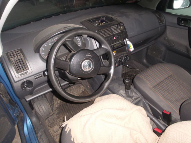 Купить Volkswagen Polo, 1.2, 2005 года с пробегом, цена 1592 руб., id 17639