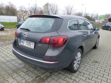 Купить Opel Astra, 1.7, 2012 года с пробегом, цена 350034 руб., id 17703