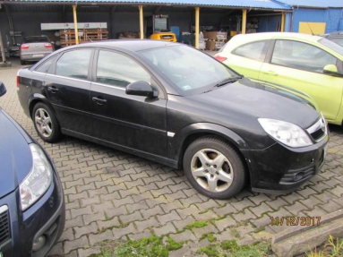 Купить Opel Vectra, 1.9, 2007 года с пробегом, цена 100484 руб., id 17711