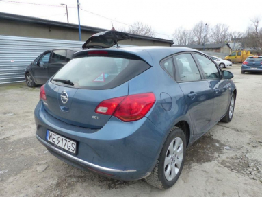 Купить Opel Astra, 1.7, 2013 года с пробегом, цена 431072 руб., id 17720