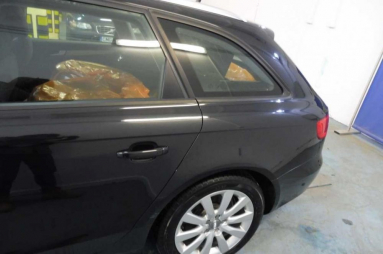 Купить Audi A4, 2.0, 2014 года с пробегом, цена 615846 руб., id 17722