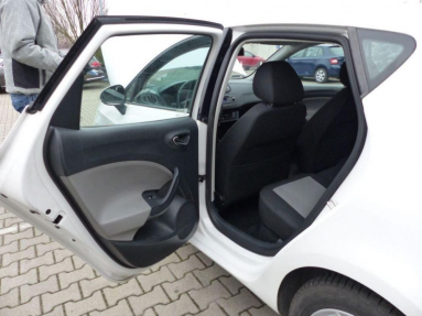 Купить SEAT Ibiza, 1.2, 2014 года с пробегом, цена 353286 руб., id 17740