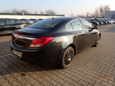 Купить Opel Insignia, 2.0, 2010 года с пробегом, цена 405189 руб., id 17757