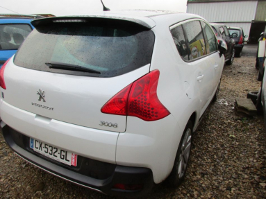 Купить Peugeot 3008, 2.0, 2013 года с пробегом, цена 381176 руб., id 17765