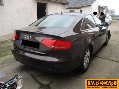 Купить Audi A4, 2.0, 2011 года с пробегом, цена 6436 руб., id 17785