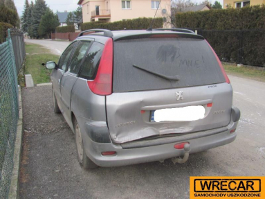 Купить Peugeot 206, 1.4, 2003 года с пробегом, цена 1592 руб., id 17794