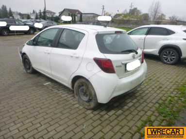 Купить Toyota Yaris, 1.0, 2015 года с пробегом, цена 168512 руб., id 17852