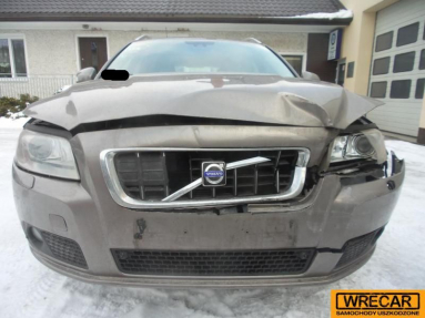 Купить Volvo V70, 2.4, 2009 года с пробегом, цена 1592 руб., id 17941