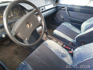 Купить Mercedes-Benz 250 D                           124 250 D, 2.5, 1987 года с пробегом, цена 0 руб., id 17992