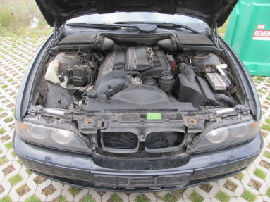Купить BMW 525 Kat. MR`01 E39, 2.5, 2003 года с пробегом, цена 1592 руб., id 18000