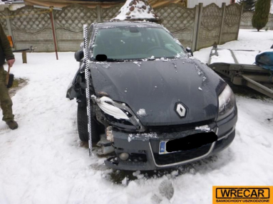 Купить Renault Laguna, 2.0, 2011 года с пробегом, цена 4844 руб., id 18026