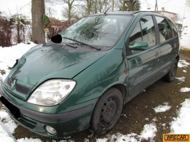 Купить Renault Scenic, 1.9, 2000 года с пробегом, цена 0 руб., id 18048