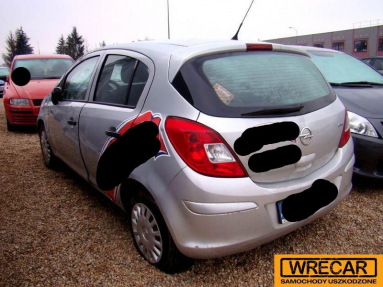 Купить Opel Corsa, 1.2, 2013 года с пробегом, цена 3183 руб., id 18057