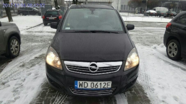 Купить Opel Zafira, 1.7, 2014 года с пробегом, цена 447265 руб., id 18065