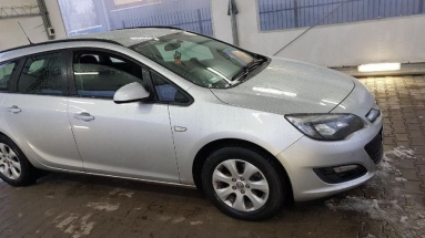 Купить Opel Astra, 1.7, 2014 года с пробегом, цена 382491 руб., id 18066