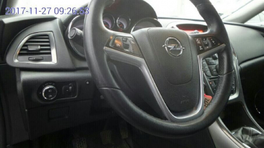 Купить Opel Astra, 2.0, 2011 года с пробегом, цена 363044 руб., id 18074