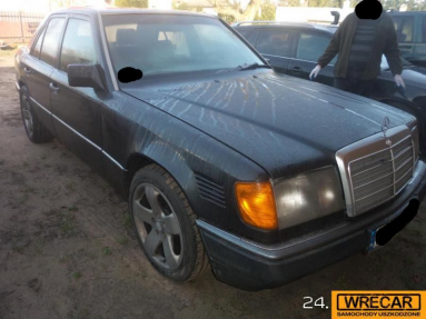 Купить Mercedes-Benz 300 D                           124 300 D, 3.0, 1991 года с пробегом, цена 0 руб., id 18108