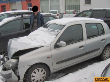 Купить Renault Clio, 1.1, 2001 года с пробегом, цена 0 руб., id 18144