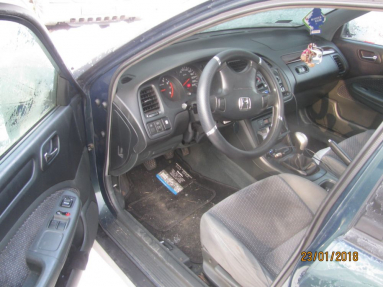 Купить Honda Accord, 1.9, 2000 года с пробегом, цена 0 руб., id 18190