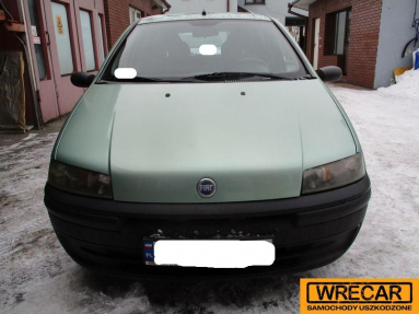 Купить Fiat Punto, 1.2, 2001 года с пробегом, цена 1592 руб., id 18286