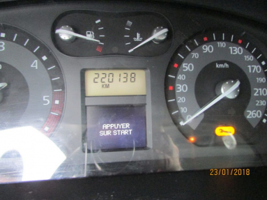 Купить Renault Laguna, 1.9, 2006 года с пробегом, цена 1592 руб., id 18292