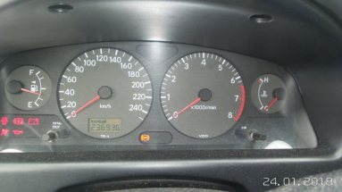 Купить Toyota Avensis, 1.6, 2002 года с пробегом, цена 1592 руб., id 18352