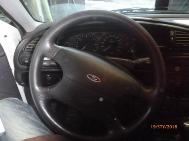 Купить Ford Mondeo, 1.8, 2000 года с пробегом, цена 3253 руб., id 18359