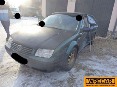 Купить Volkswagen Bora, 1.9, 2000 года с пробегом, цена 1592 руб., id 18374