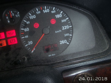 Купить Audi A4, 1.6, 1995 года с пробегом, цена 1592 руб., id 18382
