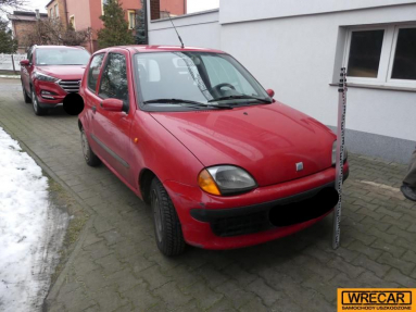 Купить Fiat Seicento, 0.9, 1999 года с пробегом, цена 1592 руб., id 18395