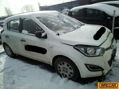 Купить Hyundai i20, 1.2, 2014 года с пробегом, цена 3183 руб., id 18396